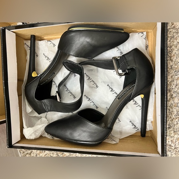 Michael Antonio LILLIUS black pointy toe heels - Picture 4 of 4